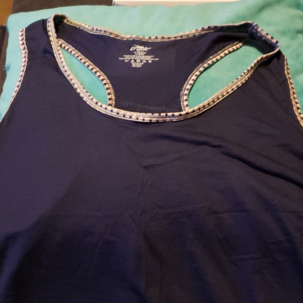 NWOT Cute yoga top with flaps in back